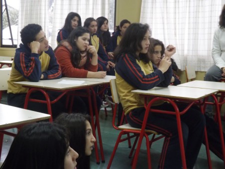 Grupo de coro en una clase técnica 